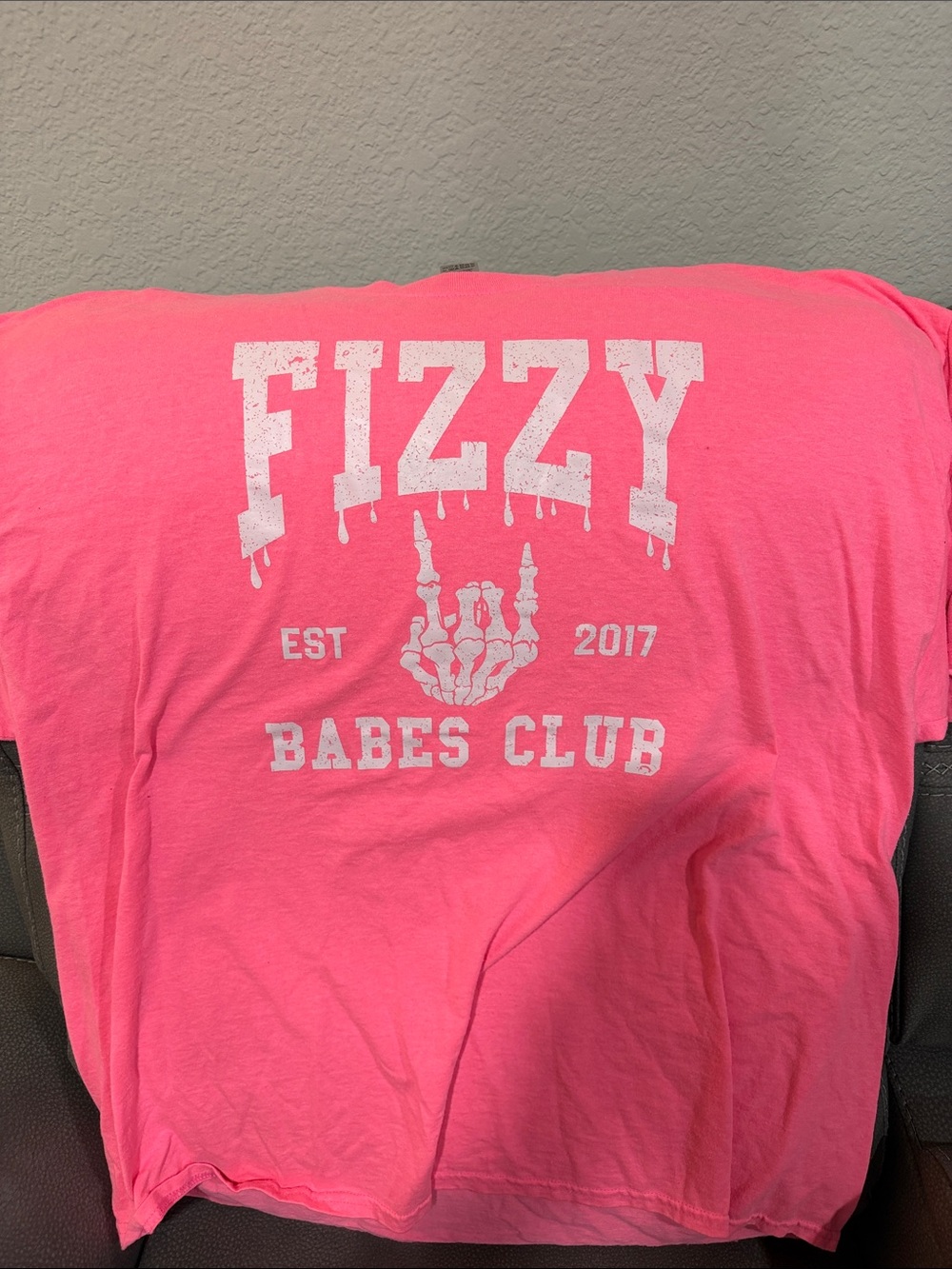 Gildan Hot Pink Graphic Tee with White 'FIZZY BABES CLUB' Print